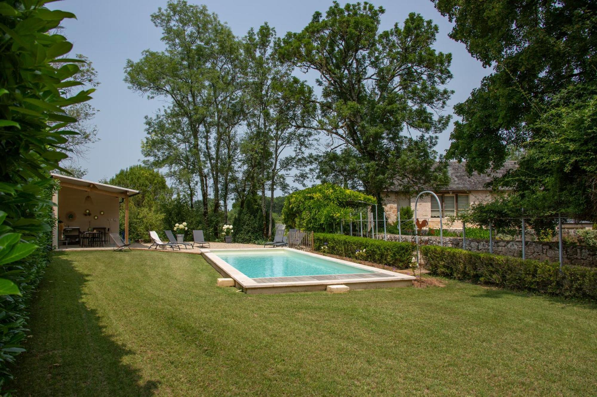 Le Moulin De La Maison Des Templiers Villa Saint-Cernin-de-Larche Bagian luar foto